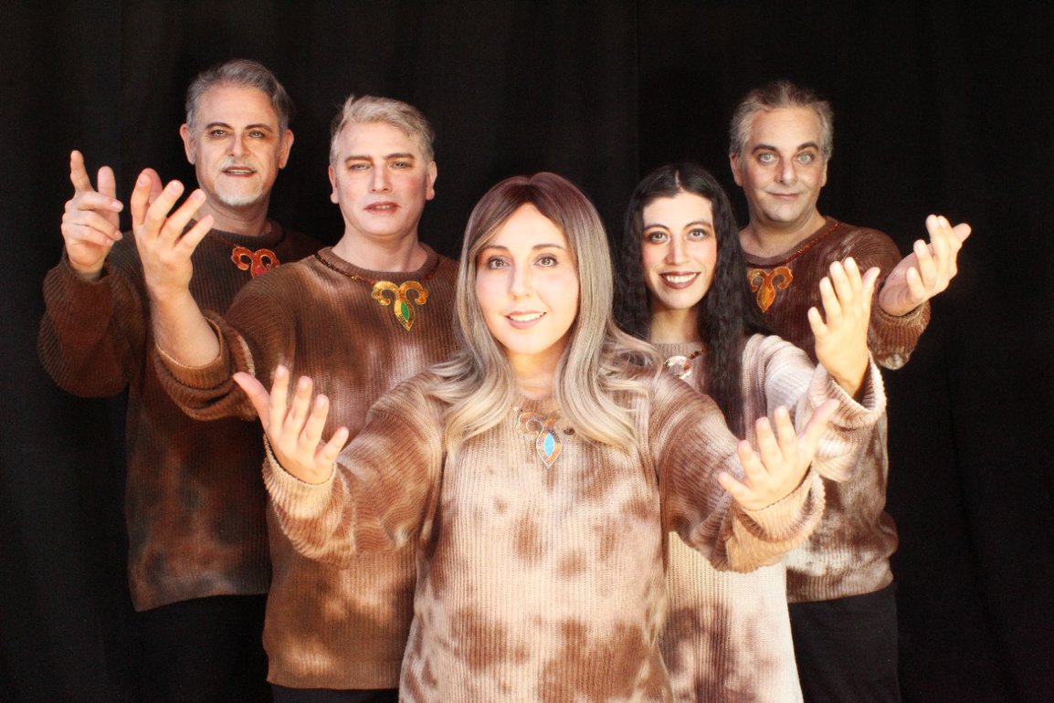 Khuyay. Amor, amada, amar